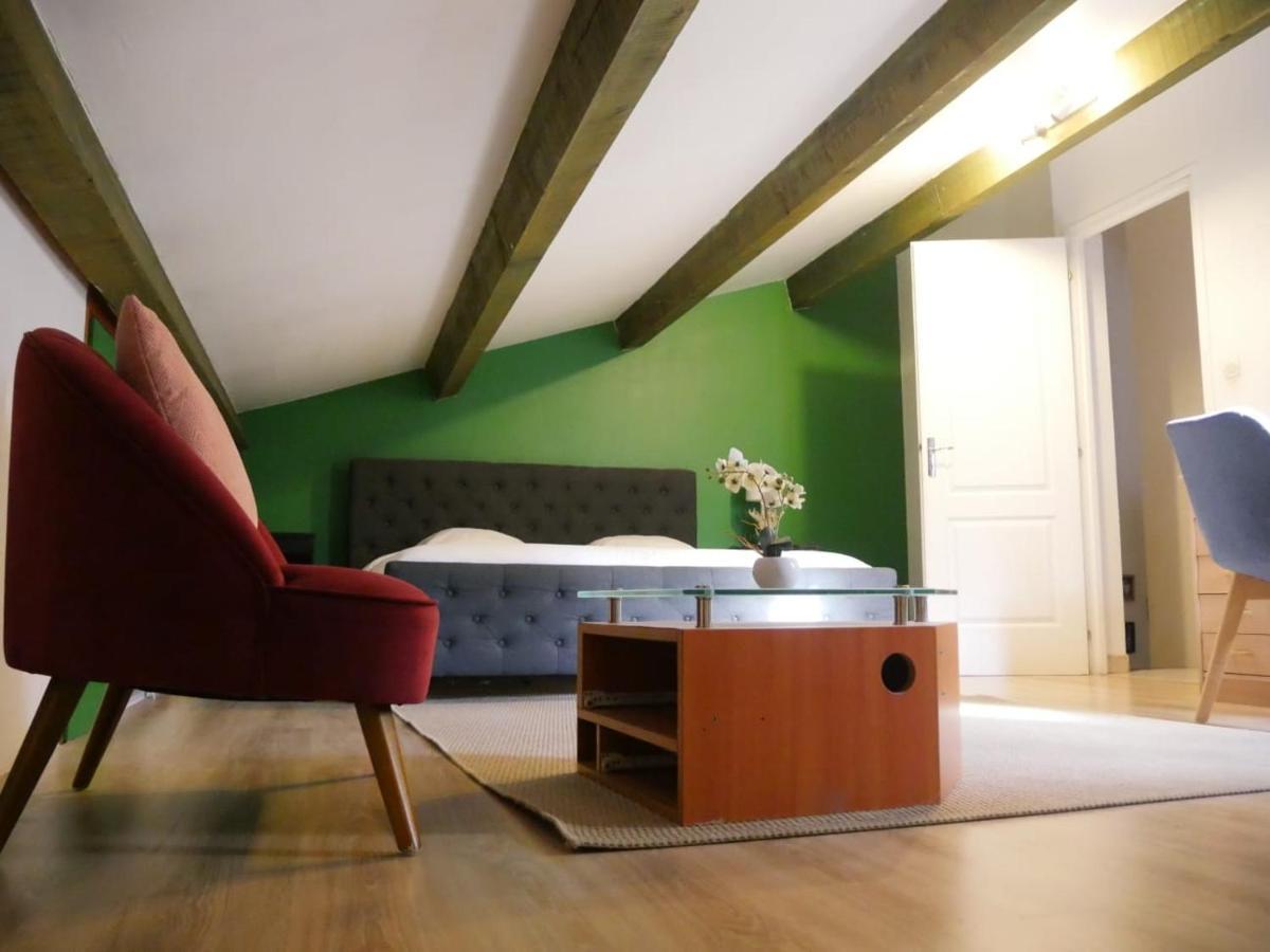 Private Room Montpellier Exterior photo